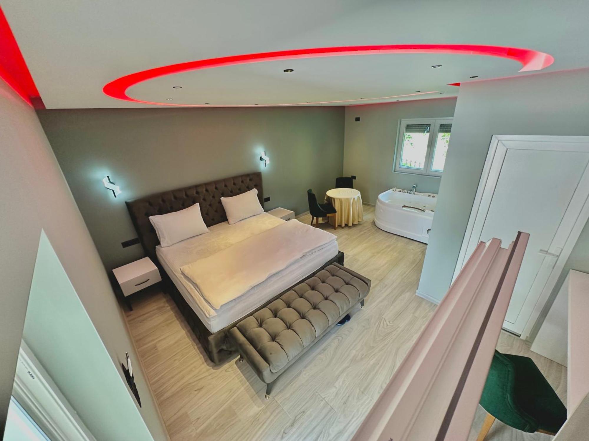 Breezy Hotel 발보너 객실 사진