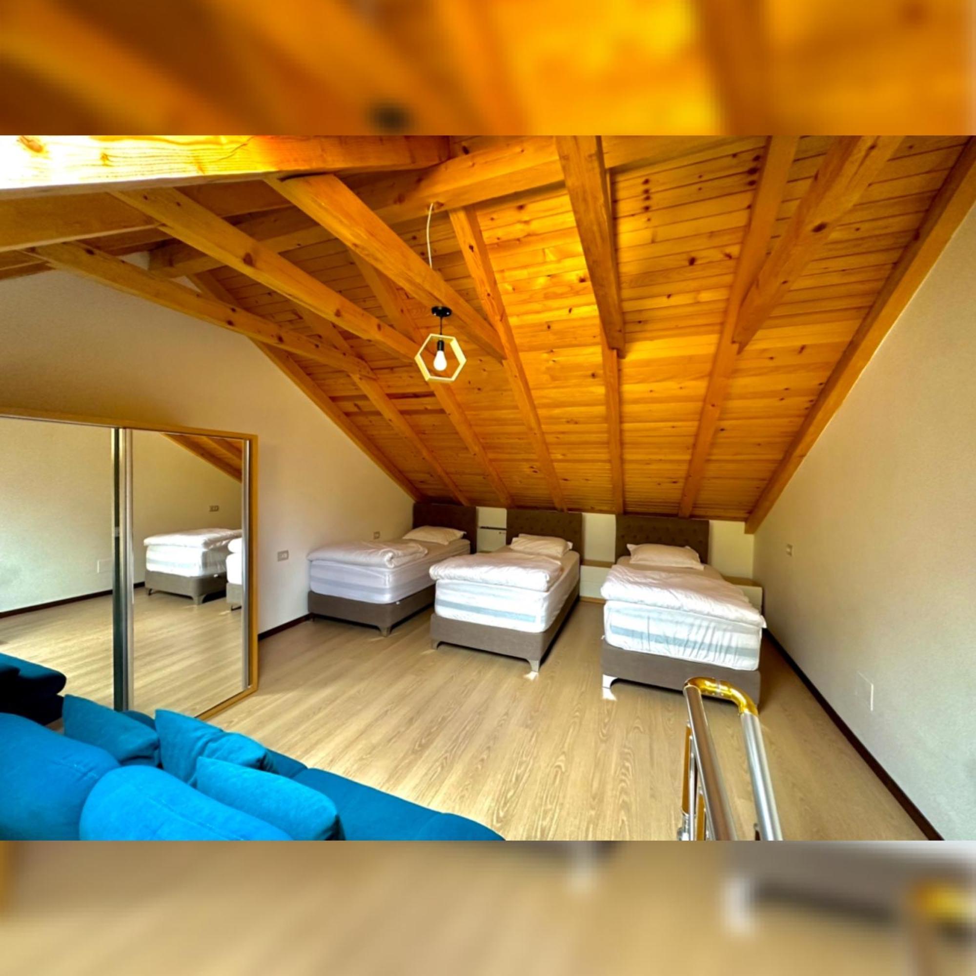 Breezy Hotel 발보너 객실 사진